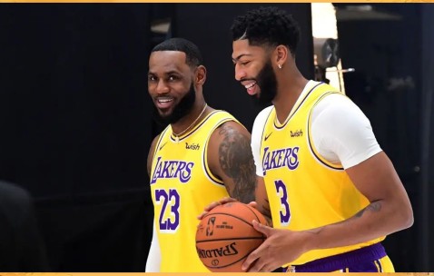 LOL电竞下注 -菲尼克斯太阳训练开放日，转会期迎来里程碑引欢呼，CBA季后赛在即，轮换策略成焦点的简单介绍