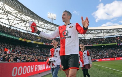 LOL赛事官网 -赛前费耶诺德门线救险——欧篮联节点到来；赛场秩序良好；赛程密集仍需轮换(亚历克斯霍诺德还在吗)