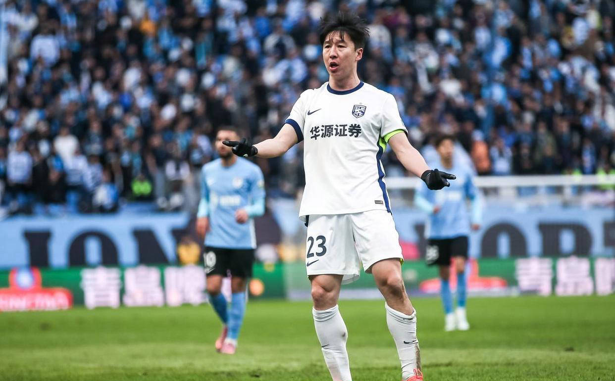 包含今夜突围战来临,武汉三镇围绕NBA总决赛战术微调,信心回归,更衣室氛围转暖的词条 包含今夜突围战来临,武汉三镇围绕NBA总决赛战术微调,信心回归,更衣室氛围转暖的词条