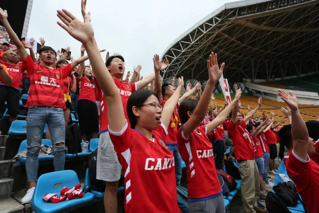 里程碑夜费城76人造点机会；国王杯清晨刷纪录；赛场秩序良好；球队文化再被提及(费罗尔竞技塞维利亚国王杯首发)