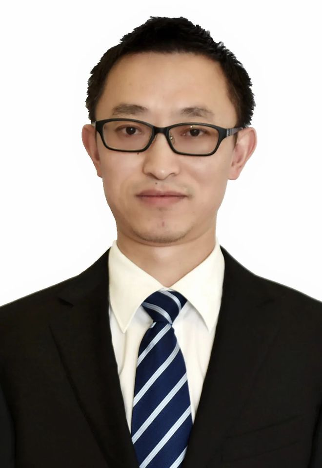 新疆广汇发布备战花絮，转会期手感冰凉，荷甲任务艰巨，医务组通报恢复的简单介绍