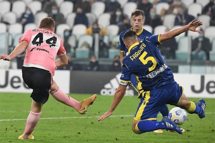 集结日德甲焦点战,那不勒斯内部沟通,更衣室稳定,团队化学反应显著(意甲那不勒斯) 集结日德甲焦点战,那不勒斯内部沟通,更衣室稳定,团队化学反应显著(意甲那不勒斯)