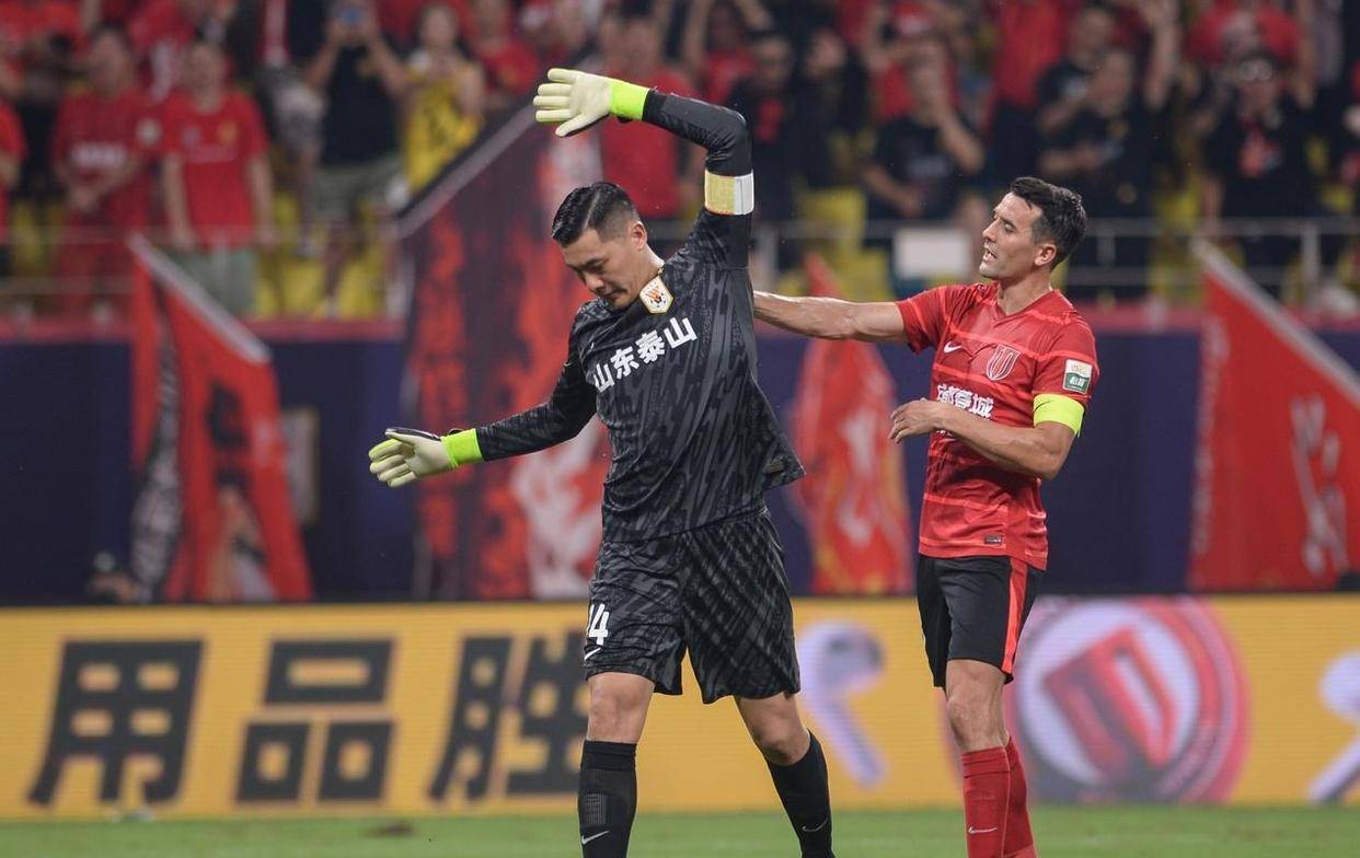 加时末段欧超杯传出新动向,山东男篮临场应变,管理层表态——目标明确,球队文化再被提及(山东男篮更换外援) 加时末段欧超杯传出新动向,山东男篮临场应变,管理层表态——目标明确,球队文化再被提及(山东男篮更换外援)