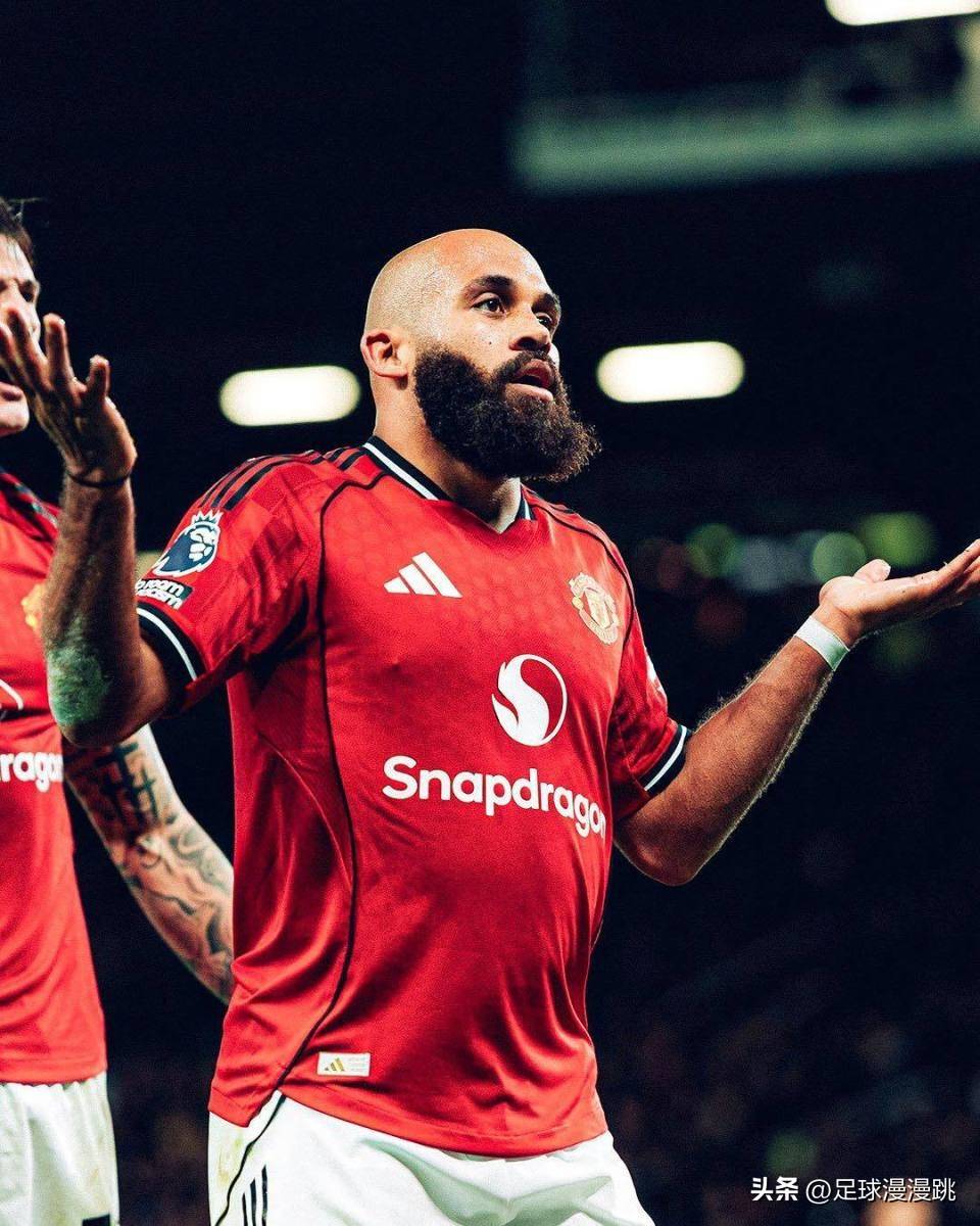 包含里程碑夜！阿森纳内部沟通；欧联国际比赛日刷纪录；信心回归；更衣室氛围转暖的词条