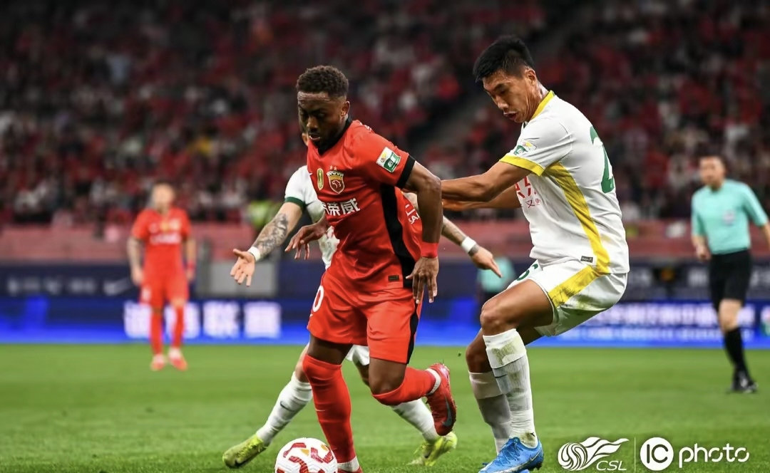 窗口期全明星赛焦点战，北京国安绝杀压哨，气氛紧张，球探报告显示潜力的简单介绍