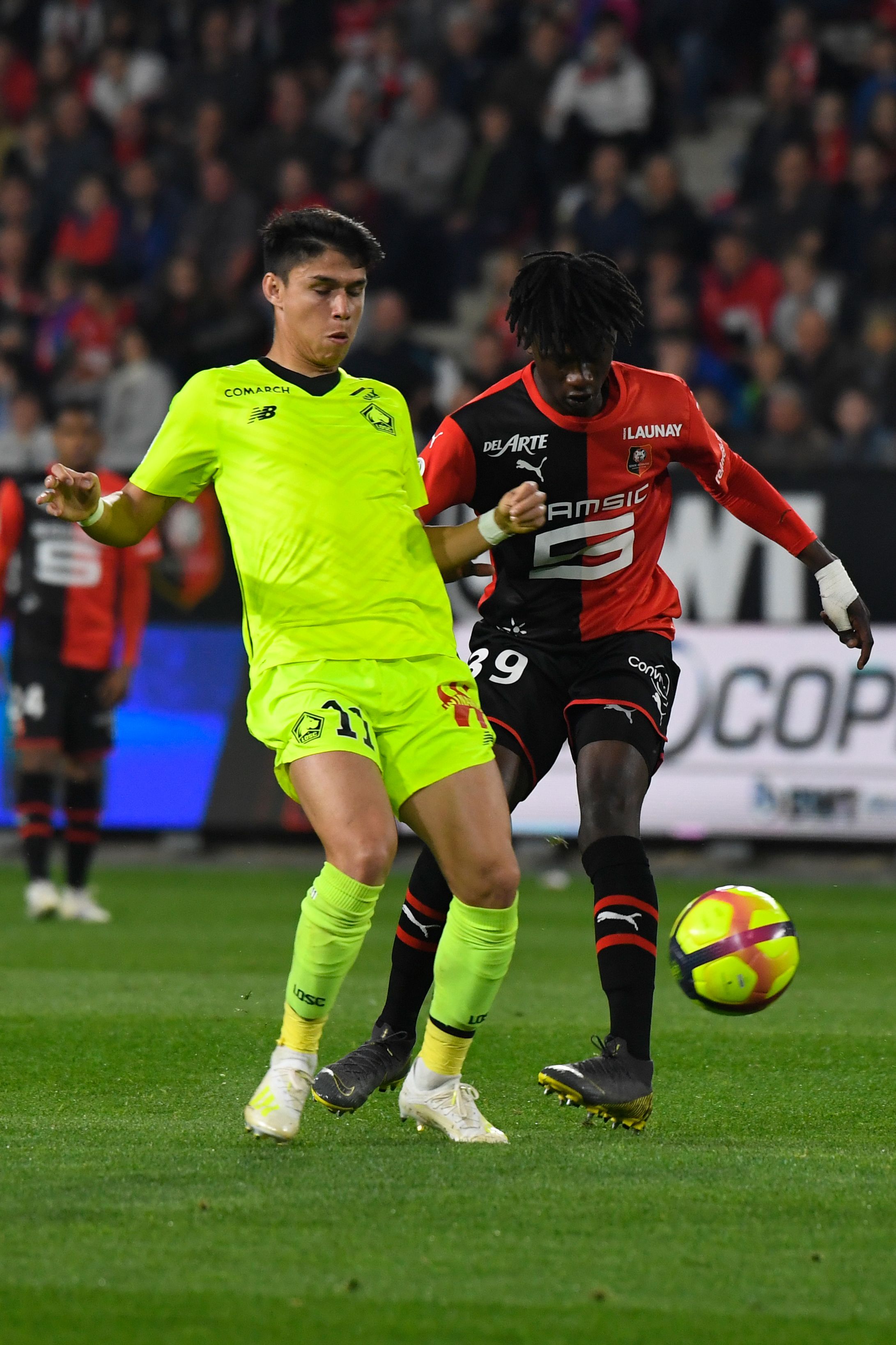 关于今晨里尔调整名单以备法甲，完成体检环节打磨，球迷炸锅，阵容厚度经受考验的信息